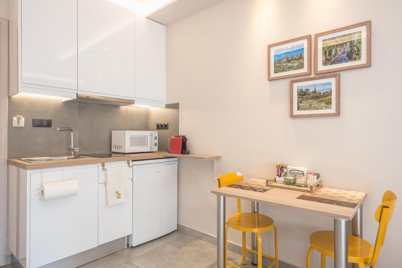 Apartamento ✰Bright, Renovated, Spacious And Cosy Studio✰ Atenas Exterior foto